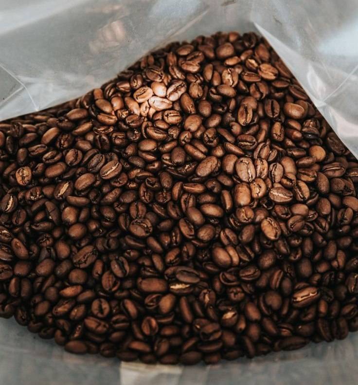 دانه قهوه ترکیبی 80 درصد عربیکا - 20 درصد روبوستا | LUSSO